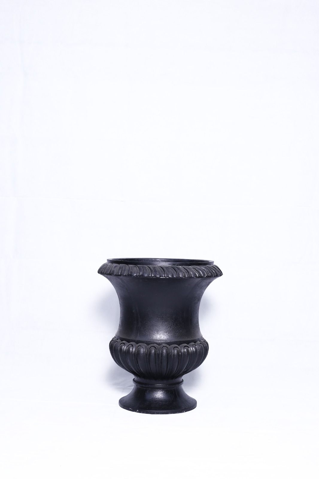 Victorian urn 20”